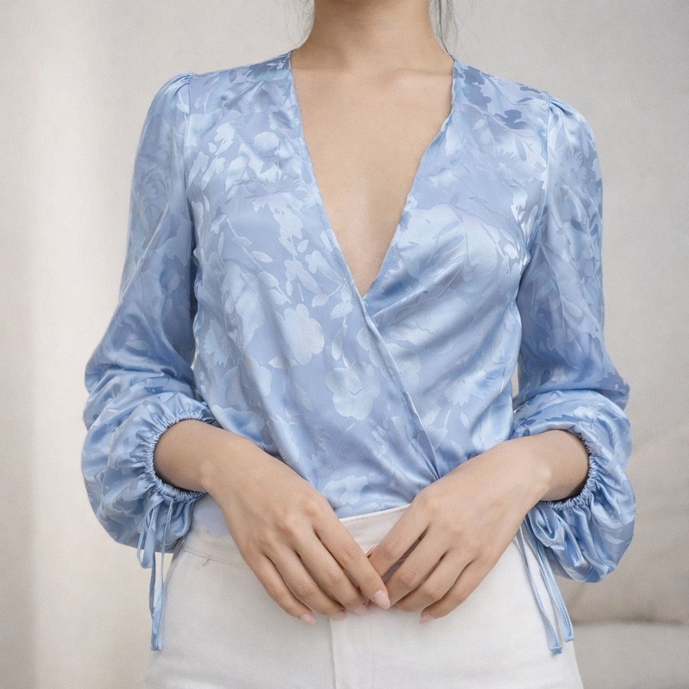 Urban Outfitters Light Blue Floral Print Long Sleeve Blouse Size XS